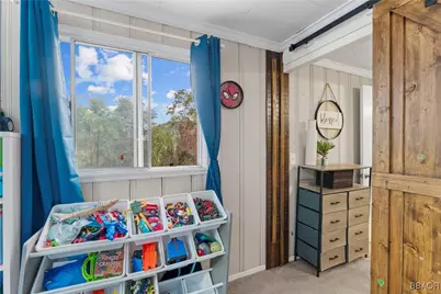 29289 Lake View Drive, Cedar Glen, CA 92321 - Photo 46