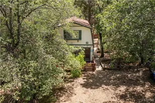 753 Maple Ln, Sugarloaf, CA 92386 - Photo 2
