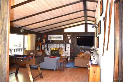 1112 Mount Whitney Drive, Big Bear City, CA 92314 - Photo 16