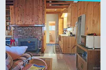 2481 Spruce Drive, Arrowbear, CA 92382 - Photo 8