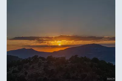 550 Eagle Ridge Lane, Big Bear City, CA 92314 - Photo 2