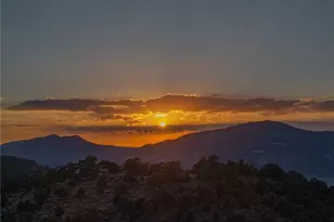 550 Eagle Rdg Ln, Big Bear City, CA 92314 - Photo 2