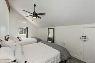 30461 Live Oak Dr, Crestline, CA 92382 - Photo 40