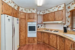 391 Montclair Dr, Big Bear City, CA 92314 - Photo 12