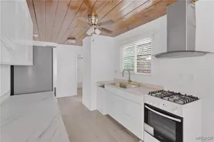 412 San Bernardino Ave, Sugarloaf, CA 92386 - Photo 10