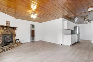 412 San Bernardino Ave, Sugarloaf, CA 92386 - Photo 8