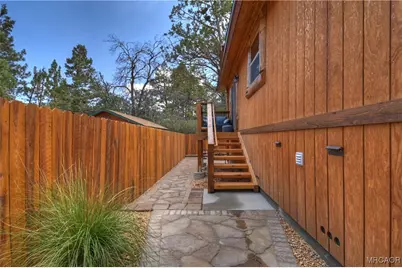 365 Santa Barbara Avenue, Sugarloaf, CA 92386 - Photo 40