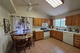 26478 Thunderbird Dr, Lake Arrowhead, CA 92352 - Photo 20