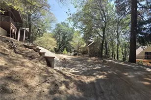 26478 Thunderbird Dr, Lake Arrowhead, CA 92352 - Photo 48