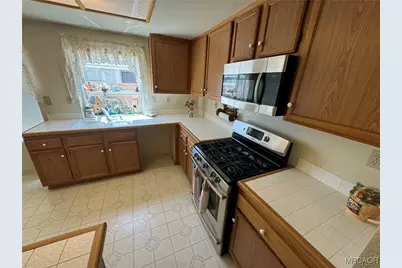 16789 Highgate Court, Victorville, CA 92395 - Photo 10