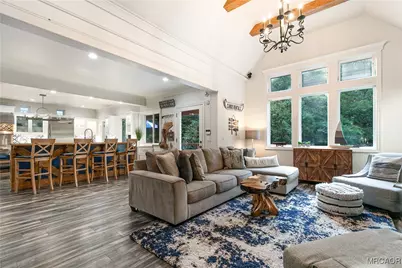 343 Garden Drive, Lake Arrowhead, CA 92352 - Photo 12