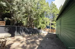 634 Rose Hill Dr, Crestline, CA 92325 - Photo 22