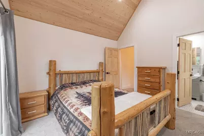 253 Imperial Avenue, Sugarloaf, CA 92386 - Photo 16