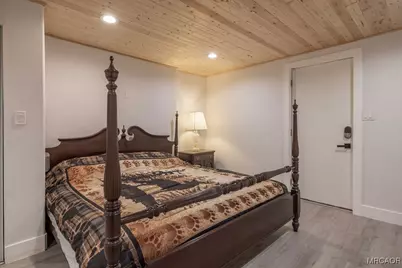 253 Imperial Avenue, Sugarloaf, CA 92386 - Photo 30