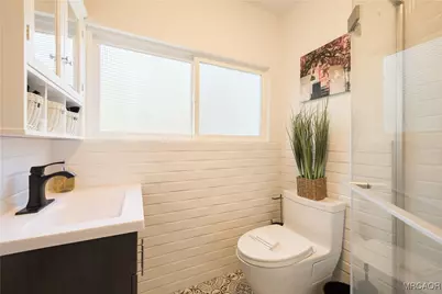 195 Elgin Road, Big Bear Lake, CA 92315 - Photo 18