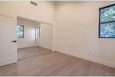 225 E Aeroplane Boulevard, Big Bear City, CA 92314 - Photo 26