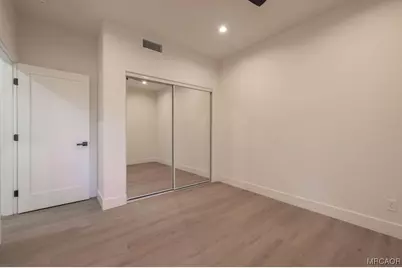 225 E Aeroplane Boulevard, Big Bear City, CA 92314 - Photo 12