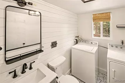 683 Orange Avenue, Sugarloaf, CA 92386 - Photo 20