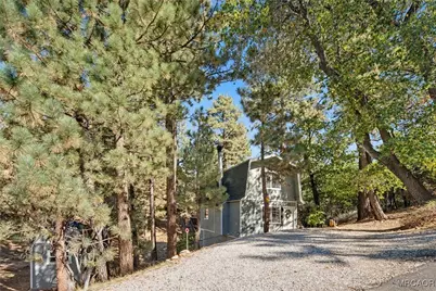 683 Orange Avenue, Sugarloaf, CA 92386 - Photo 30