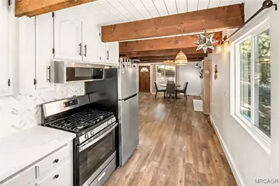 683 Orange Avenue, Sugarloaf, CA 92386 - Photo 12