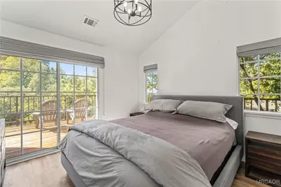 1242 Evergreen Lane, Lake Arrowhead, CA 92352 - Photo 18