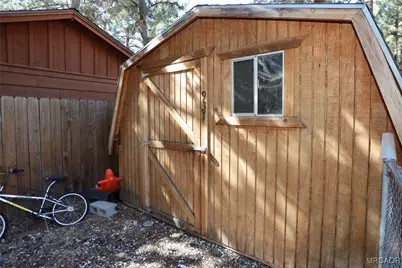 937 Michael Avenue, Big Bear City, CA 92314 - Photo 28