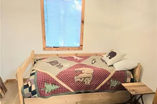 740 Oriole Dr, Big Bear Lake, CA 92315 - Photo 10