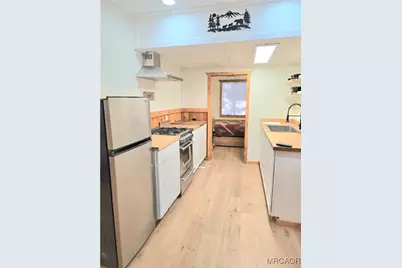 740 Oriole Drive, Big Bear Lake, CA 92315 - Photo 20