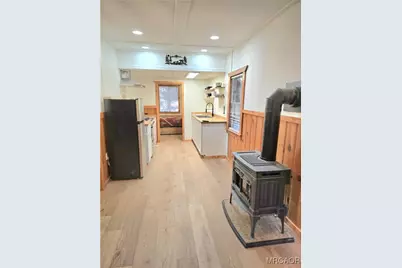 740 Oriole Drive, Big Bear Lake, CA 92315 - Photo 18