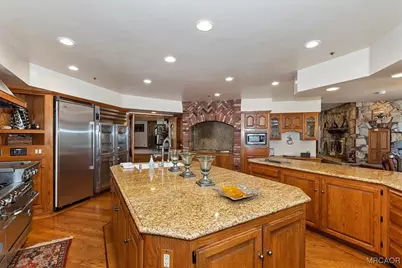 848 Jeffries Road, Big Bear Lake, CA 92315 - Photo 16