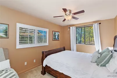 29 Lakeview Trail, Fawnskin, CA 92333 - Photo 18