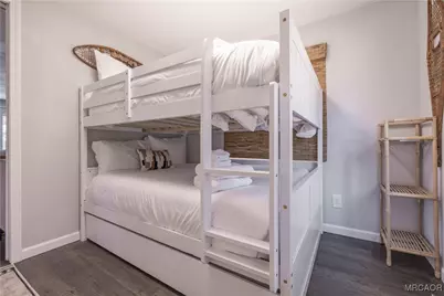 39470 North Shore Drive, Fawnskin, CA 92333 - Photo 16
