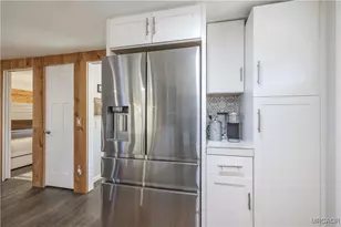 39470 N Shore Dr, Fawnskin, CA 92333 - Photo 8