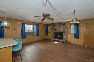 402 Highland Ln, Sugarloaf, CA 92386 - Photo 10