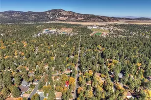 402 Highland Ln, Sugarloaf, CA 92386 - Photo 28