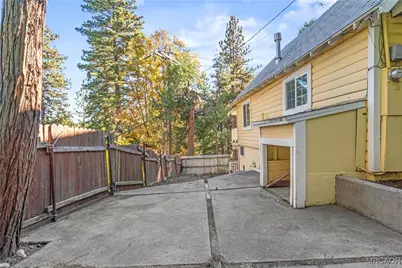784 Sierra Vista Drive, Twin Peaks, CA 92391 - Photo 14