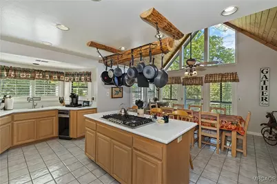 28220 Bern Lane, Lake Arrowhead, CA 92352 - Photo 12