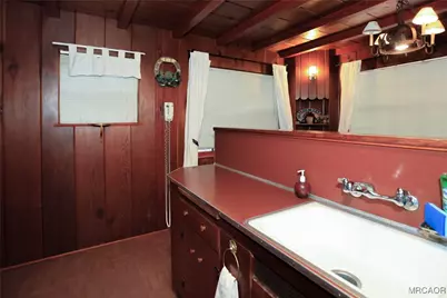 42690 Sonoma Drive, Big Bear Lake, CA 92315 - Photo 16