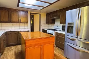 31120 Mountain Oak Dr, Running Springs, CA 92382 - Photo 20