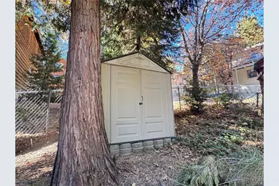 31120 Mountain Oak Drive, Running Springs, CA 92382 - Photo 36