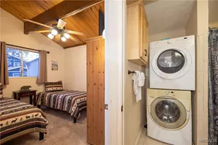 335 W Sherwood Blvd, Big Bear City, CA 92314 - Photo 10