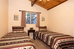 335 W Sherwood Blvd, Big Bear City, CA 92314 - Photo 16