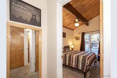 335 W Sherwood Boulevard, Big Bear City, CA 92314 - Photo 14