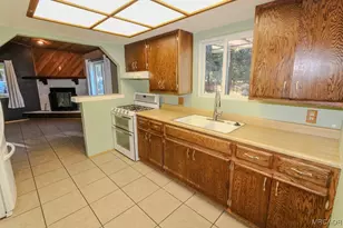 964 Pine Ln, Big Bear City, CA 92314 - Photo 8