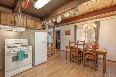 44185 Timron Lane, Sugarloaf, CA 92386 - Photo 12