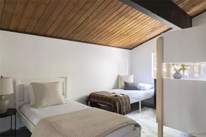 572 Brentwood Drive, Lake Arrowhead, CA 92352 - Photo 16