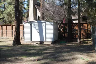 413 North Shore Dr, Big Bear City, CA 92314 - Photo 10