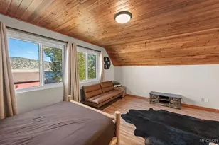 1025 E Country Club Blvd, Big Bear City, CA 92314 - Photo 22