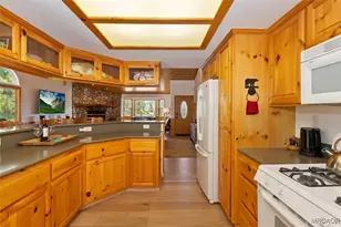 42369 Eagle Ridge Dr, Big Bear Lake, CA 92315 - Photo 16