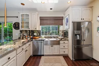 244 Corona Circle, Lake Arrowhead, CA 92352 - Photo 10